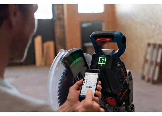 Bosch GCM 18V-305 GDC, CT be akumuliatoriaus ir kroviklio, CoMo
