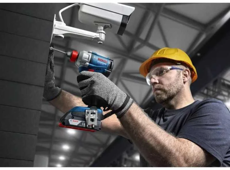 Smūginis suktuvas-veržliasūkis Bosch GDX 18V-285 Professional; 18 V (be akumuliatoriaus ir pakrovėjo)