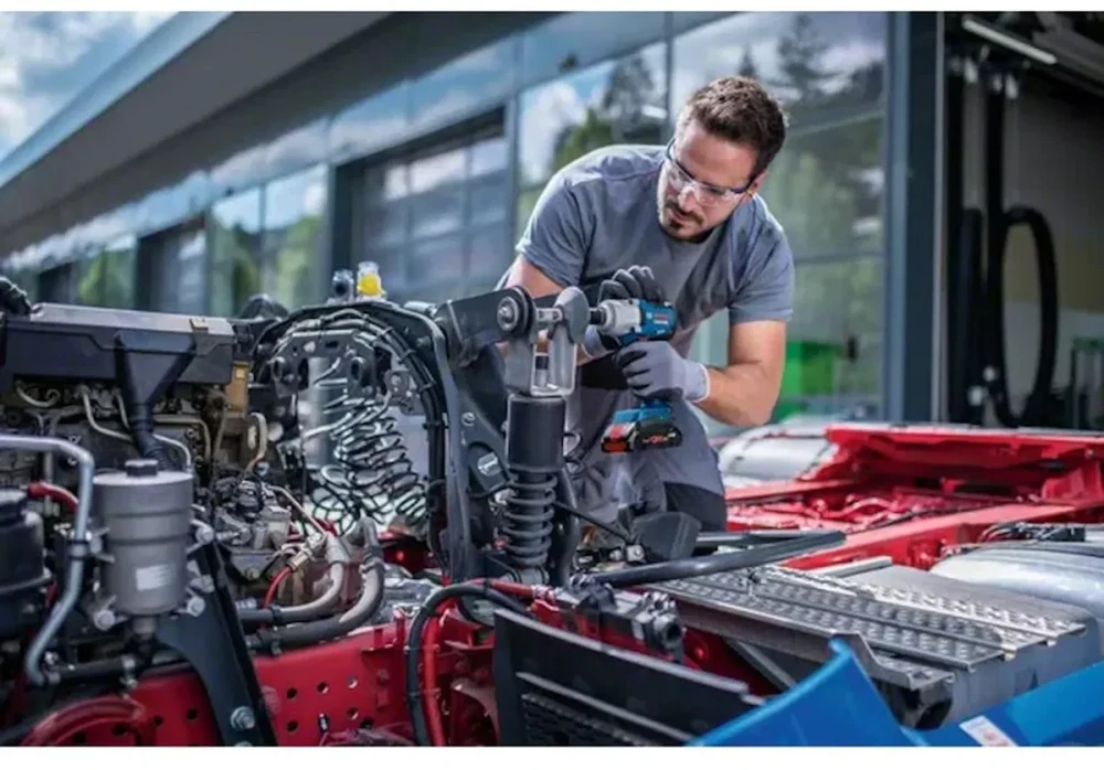 Bosch smūginis veržliasūkis GDS 18V-450 HC, GCY 42, LB be akumuliatoriaus ir kroviklio