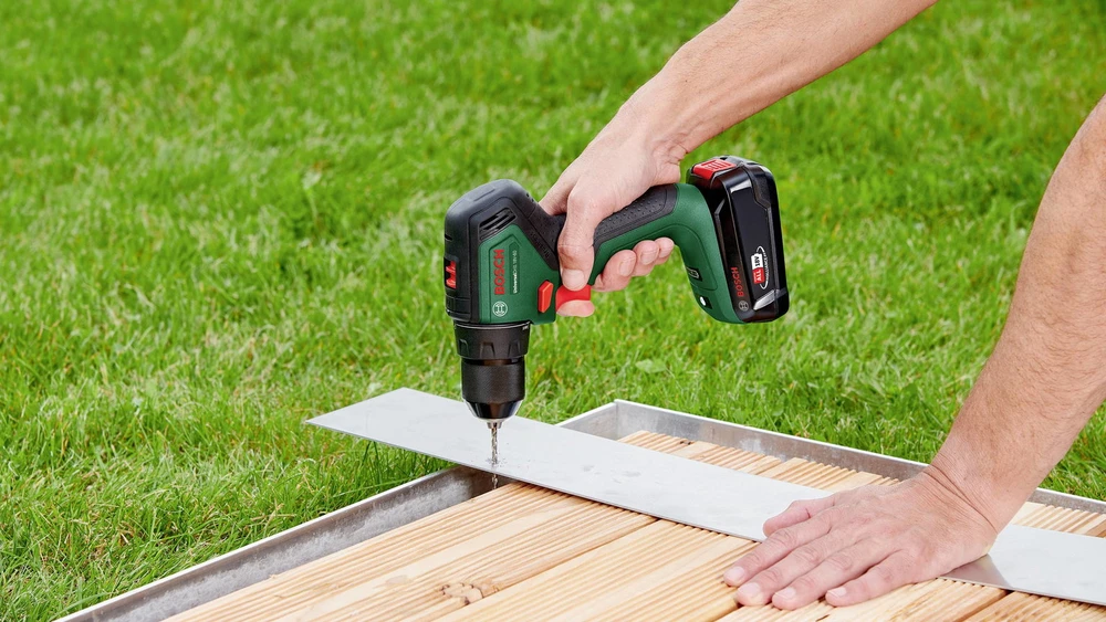 Bosch UniversalDrill18V-60,2Ah Akumuliatorinis suktuvas