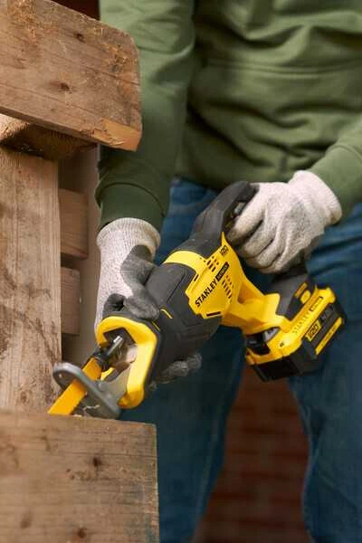 Stanley tiesinis pjūklas 18V V20 SFMCS300B be akumuliatoriaus ir kroviklio