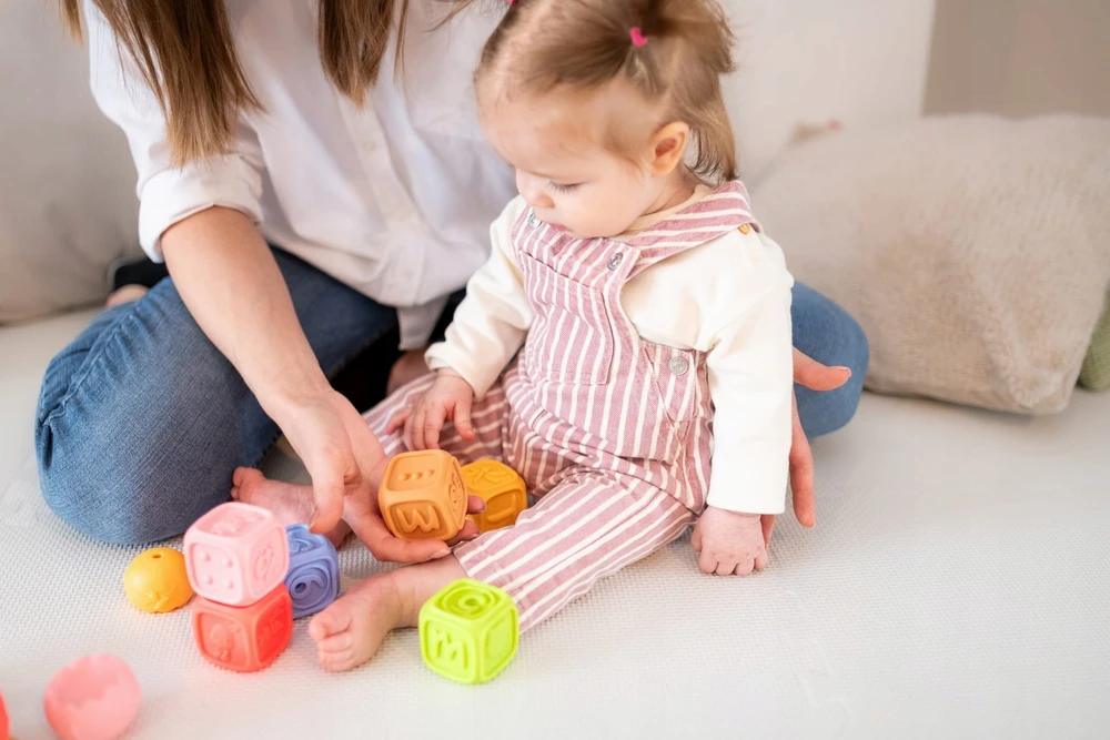 AM Tullo TULLO 612 sensoriniai blokai, sensorinė piramidė, Montessori mokomasis gyvūnų rinkinys 13 vnt.
