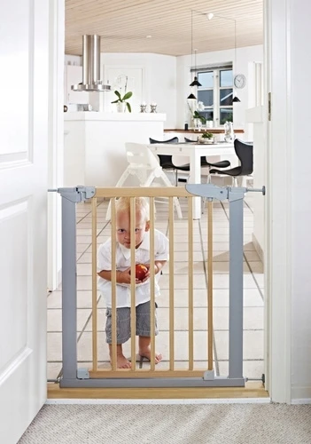 Apsauginiai vartai Baby Dan Avantgarde