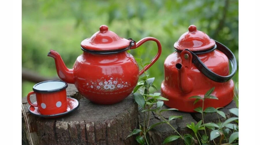 Artnik Retro emaliuotas puodas, 0,5L, su matavimo puodeliu, raudonas su taškeliais