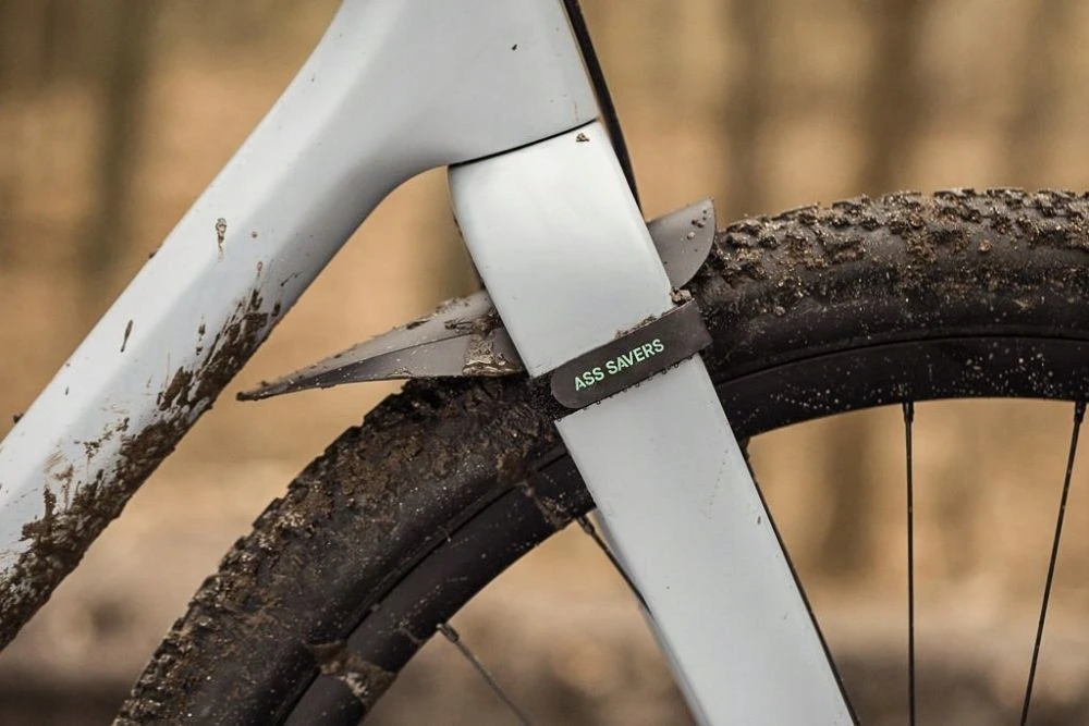 None Ass Savers Mudder Mini Gravel priekinis purvasaugis - juodas