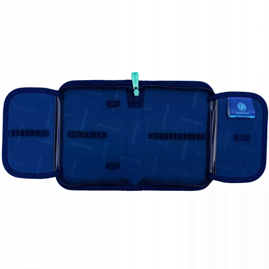 Astrabag Football Light - pieštukinė su futbolo motyvais