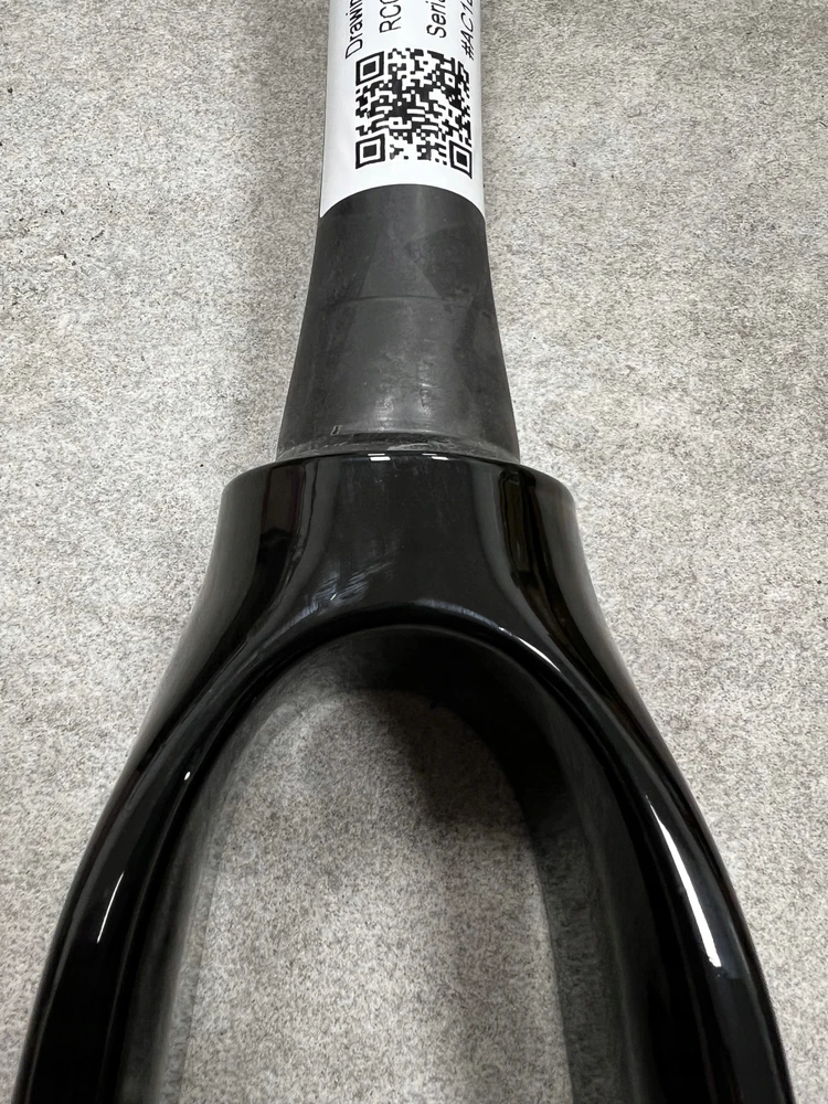 Astro Carbon integruoto disko kūginis žvyro kietos šakės 12x100 mm ašis