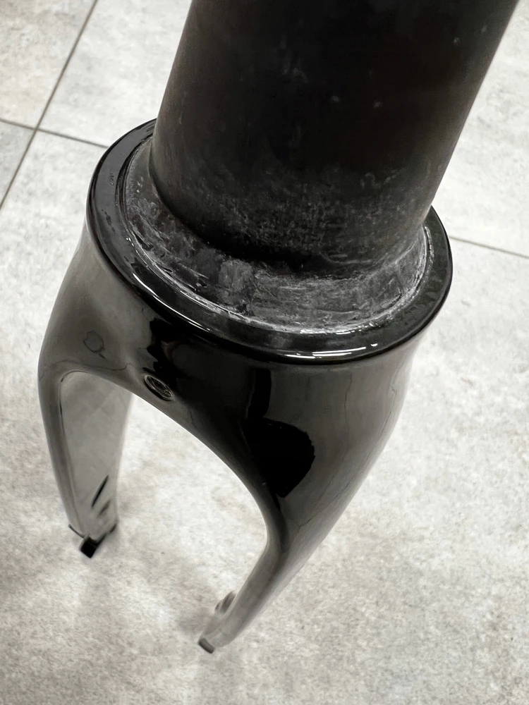 Astro Carbon integruoto disko kūginis žvyro kietos šakės 12x100 mm ašis