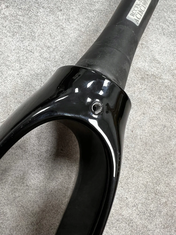Astro Carbon integruoto disko kūginis žvyro kietos šakės 12x100 mm ašis