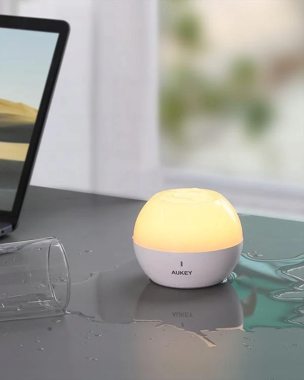 MINI RGB stalinis šviestuvas AUKEY LT-ST23 rožinė