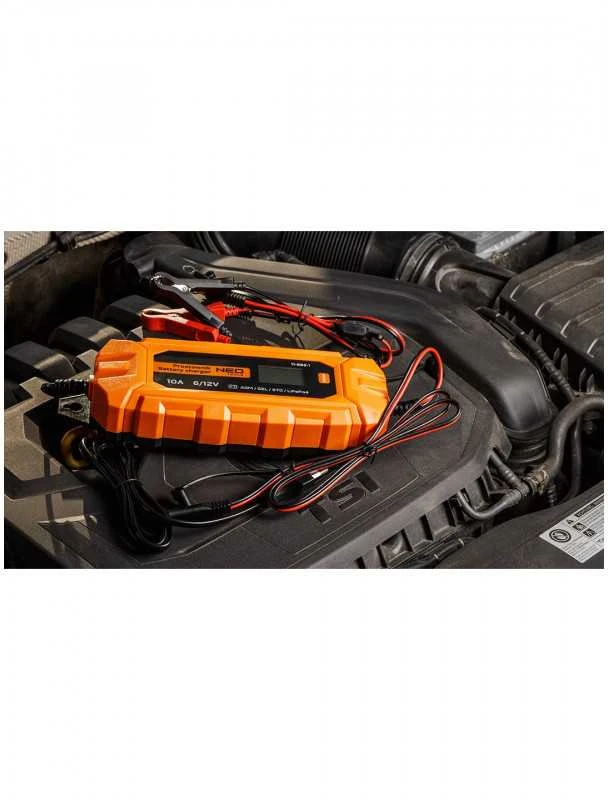 Automatinis akumuliatorių kroviklis NEO 11-893-1 (10A/160W, 3-200Ah, rūgštiniams, AGM, GEL)