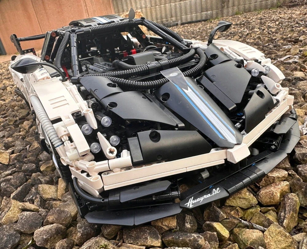 RASTAR 1:8 mastelio surenkamas automodelis Pagani Huayra BC Bricks, 97910