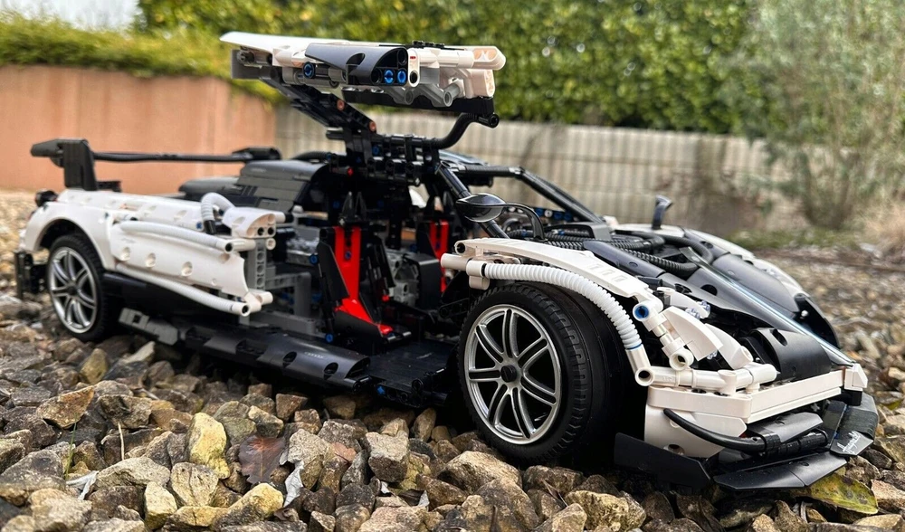 RASTAR 1:8 mastelio surenkamas automodelis Pagani Huayra BC Bricks, 97910