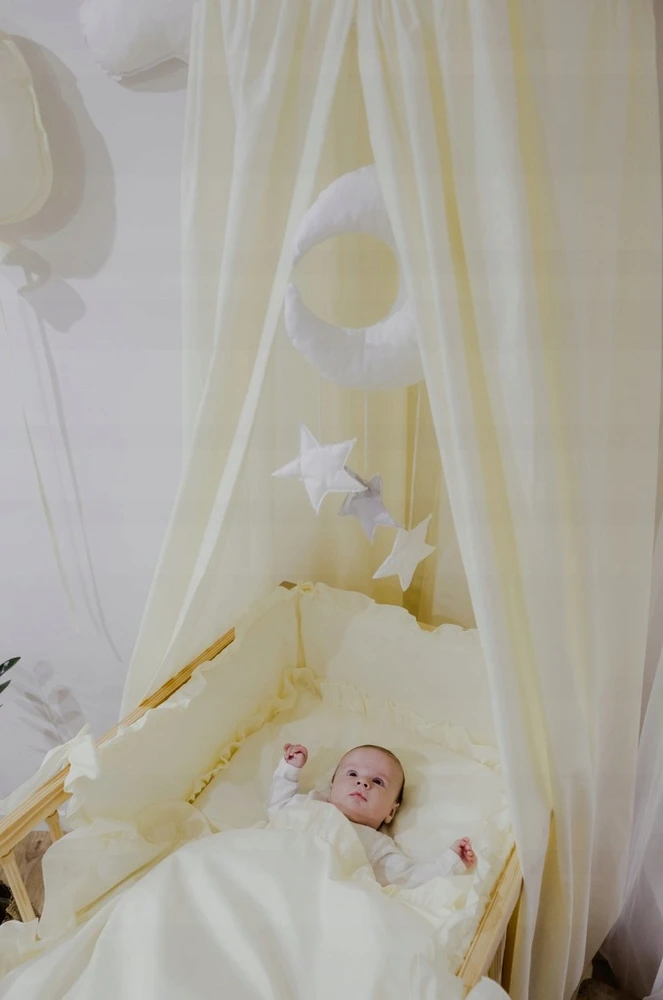 Baby Raj 2el Patalynė 135x100 falbanka do łóżeczka medvilnė -spalva jasny beż,śmietanka
