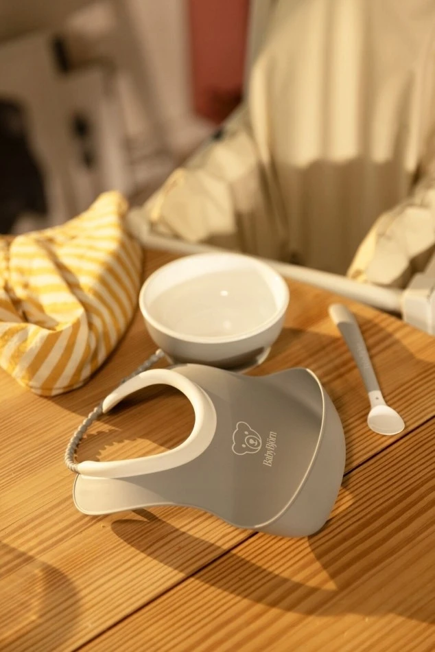 BABYBJORN - 3 dalių šviesiai pilkos spalvos maitinimo rinkinys