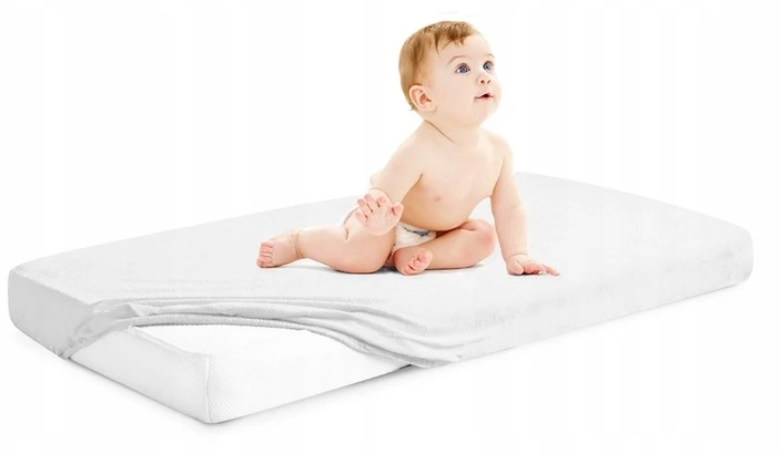 Babymam 100% medvilnės paklodė su guma 140x70 cm kūdikio lovytei