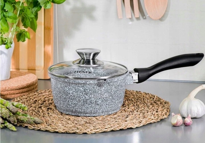 BALLINIS SU DANGIU, NELIPAUS MARMRULAS, INDUKCINIS, 18 cm. / 1,9L ZILNER