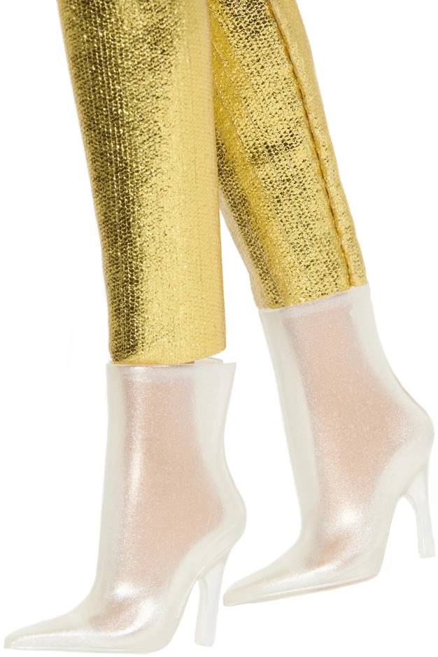 Mattel BARBIE madistė aukso spalvos kostiumu (HRH19)