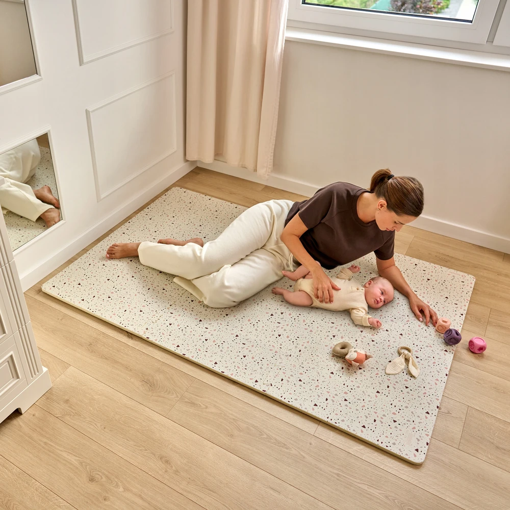 BEIGE Mokomasis porolono kilimėlis BE KVAPAS 173x116cm Lionelo Yoka