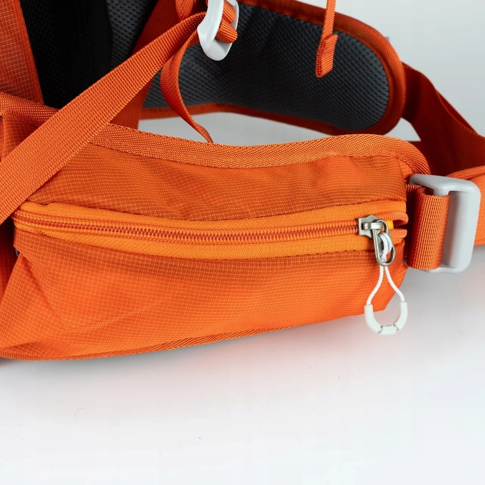 Bergson Svellnose 40l kuprinė, oranžinė