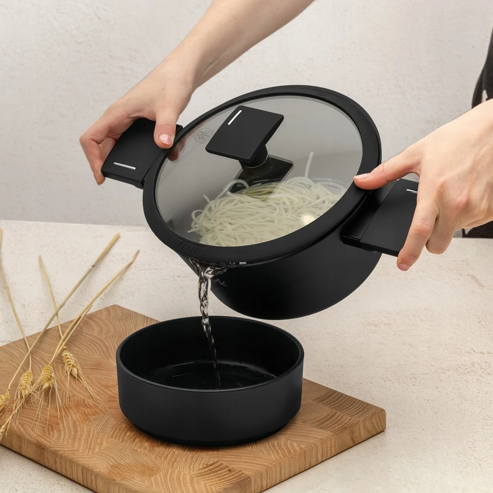 Berlinger Haus Berlingerhaus puodas su dangčiu 20cm Matte Juodas