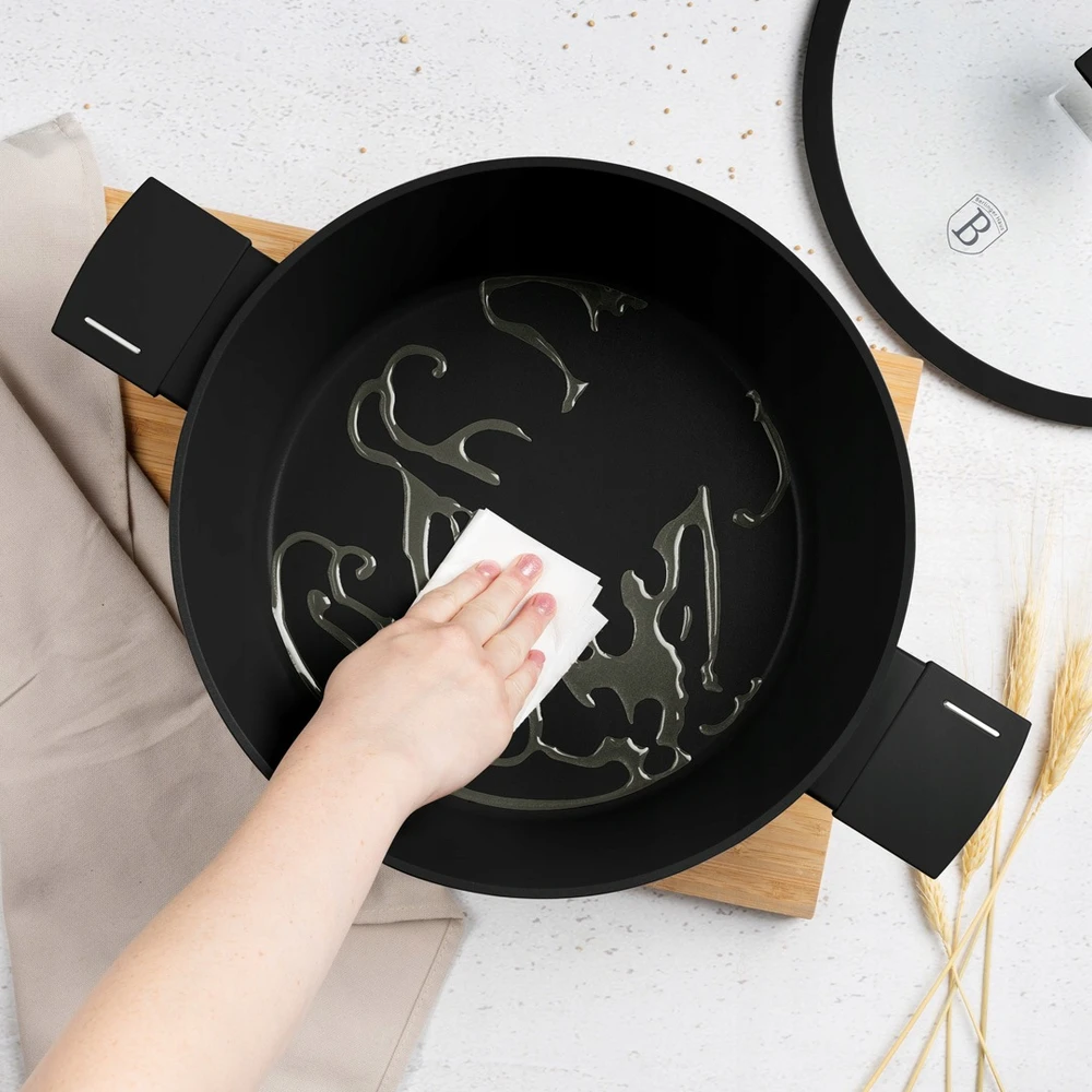 Berlinger Haus Puodas su dangčiu 28cm, 6.1l, matinė juoda