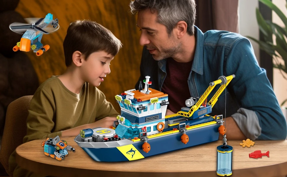Bez Marki BLOKUOJA LAIVĄ OCEAN EXPLORER LED LAIKOMASIS ŽAISLAS 542 ELEMENTAI 6+ M. ​​VAIKAMS