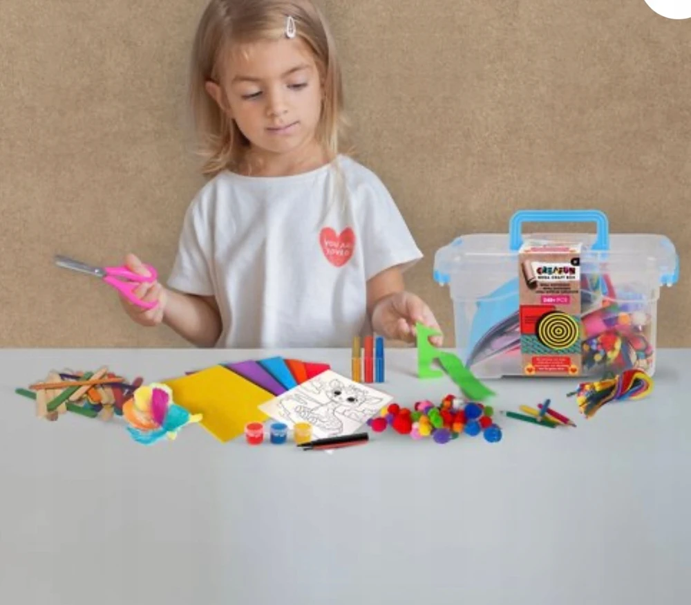 Bez Marki CREAFUN MEGA BOX KREATYWNY W SKRZYNCE PLASTYCZNY 240 dalys