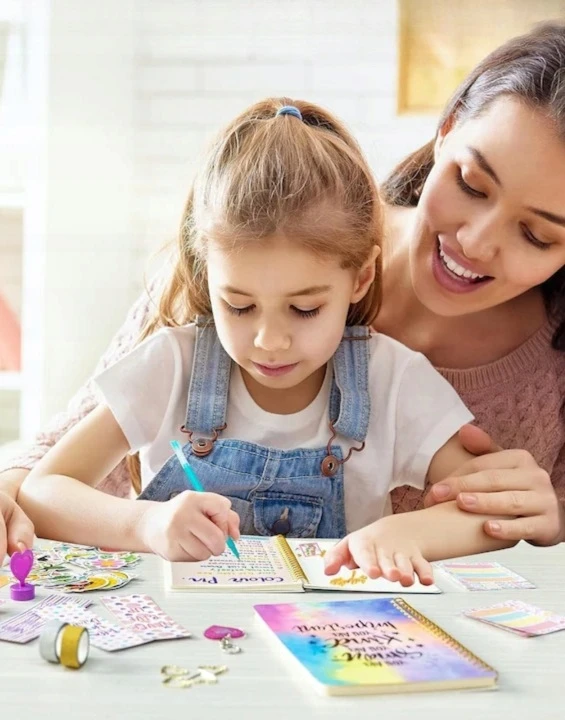 Bez Marki DIENORAŠČIO STIPRIKLAI SCRAPBOOKING „Pasidaryk pats“ KŪRYBINIS RINKINYS MERGAITĖMS UŽRAŠŲ KADĖTIS