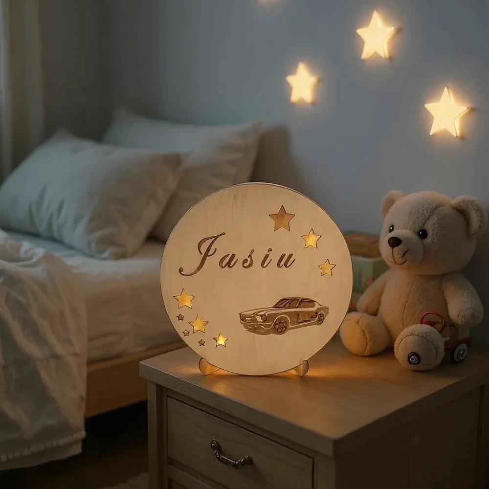 Bez Marki Drewniana lampka nocna dla dziecka LED su imieniem personalizowana stojąca