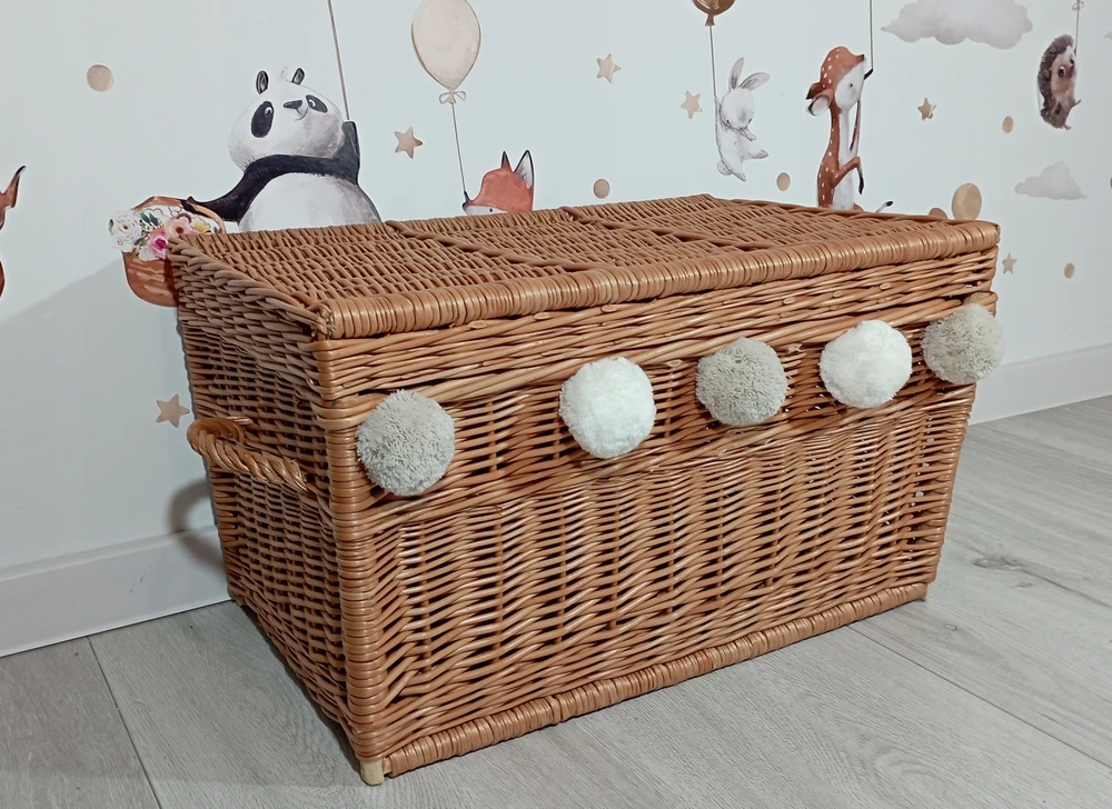 Bez Marki Duży kufer wiklinowy NATURALNY indas su pomponami kosz na zabawki 80cm