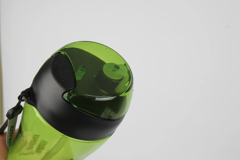 Bez Marki Gertuvė su silikoniniais šiaudeliais, 550 ml