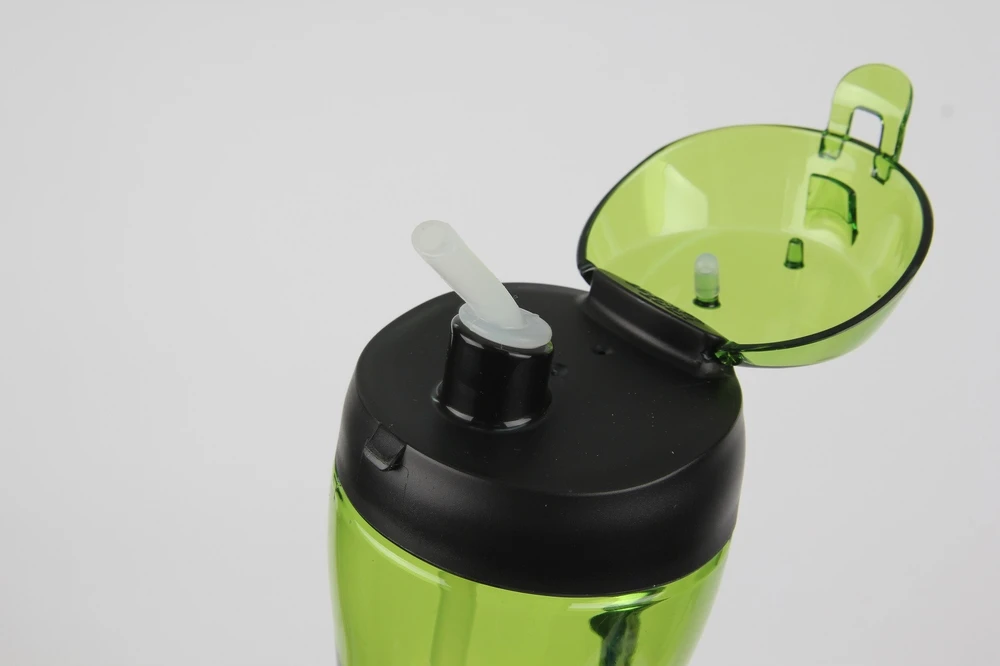 Bez Marki Gertuvė su silikoniniais šiaudeliais, 550 ml