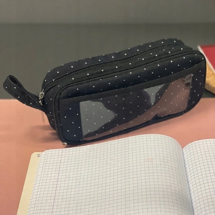 Bez Marki Juodas trijų skyrių mokyklinis dėklas