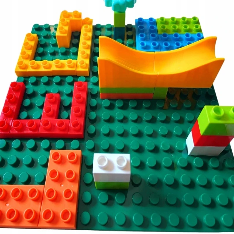 Bez Marki KONSTRUKCINĖ PLOKŠTELĖ 16x16 KAIŠČIŲ PAGRINDAS DUPLO BLOKELIAMS