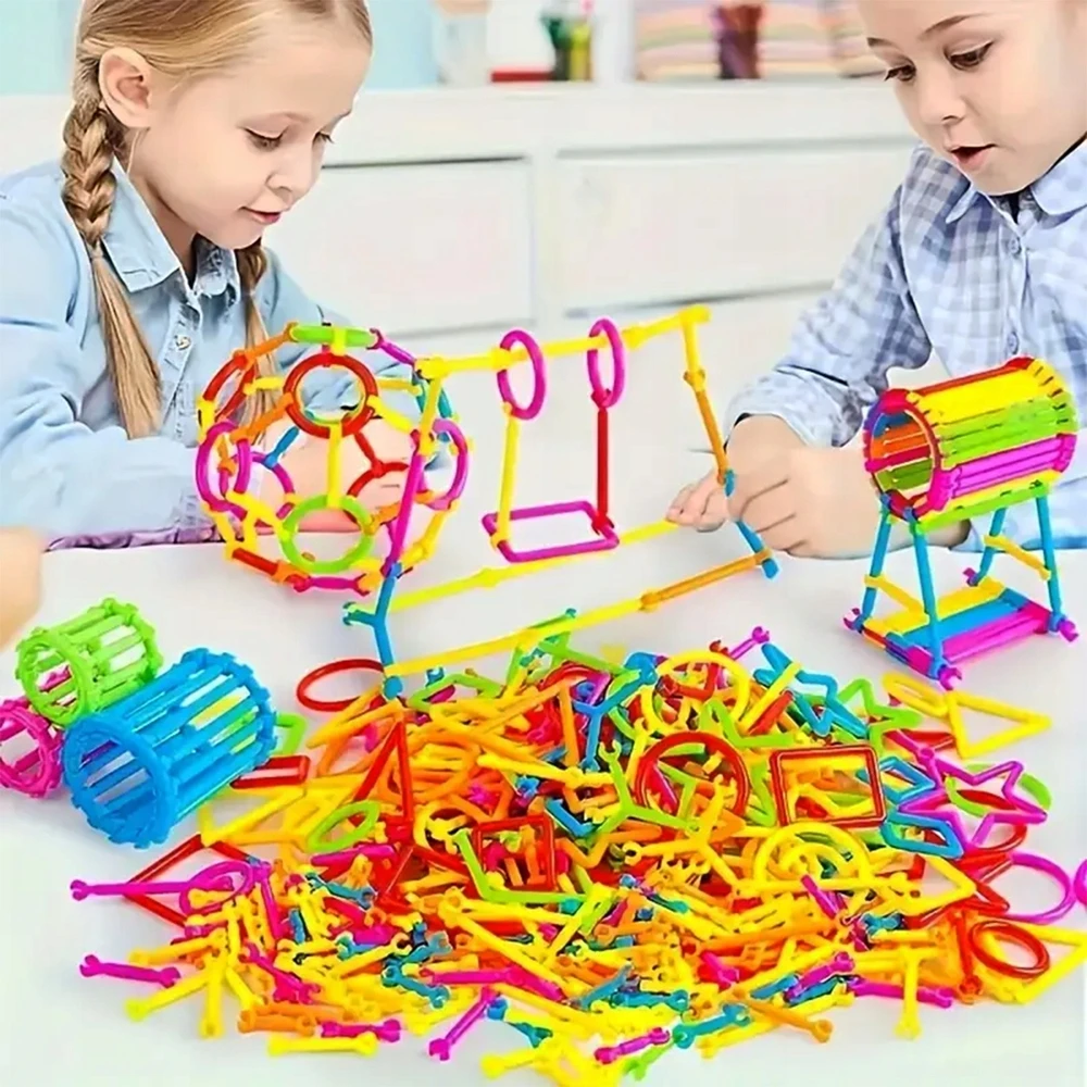 Bez Marki KONSTRUKCINIŲ VAMZDŽIŲ KŪRYBINIŲ LAZDŲ RINKINYS 1200 EL + DĖŽĖ VAIKAI