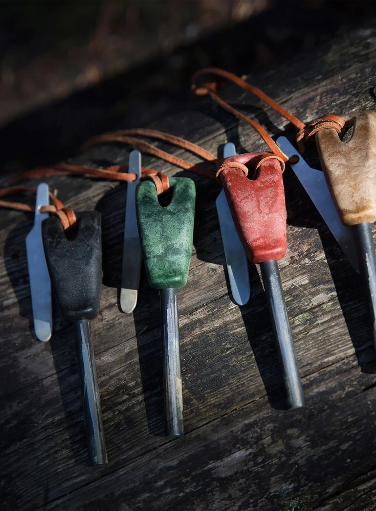 Bez Marki Kupilka Firesteel 8 skeltuvas - raudonas