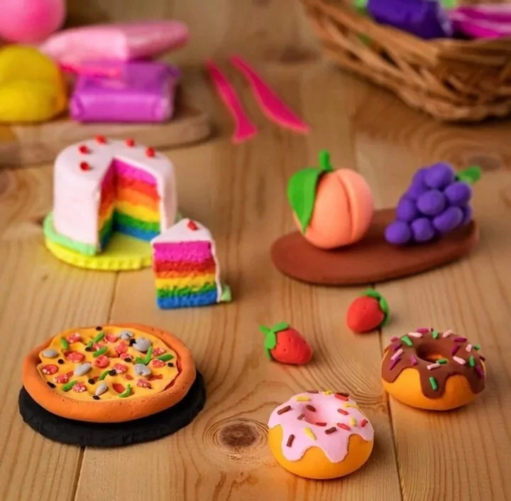 Bez Marki Kūrybos rinkinys PUTOMAS, PLASTIKOS PASTA, plastilinas, 12 SPALVŲ, dovana