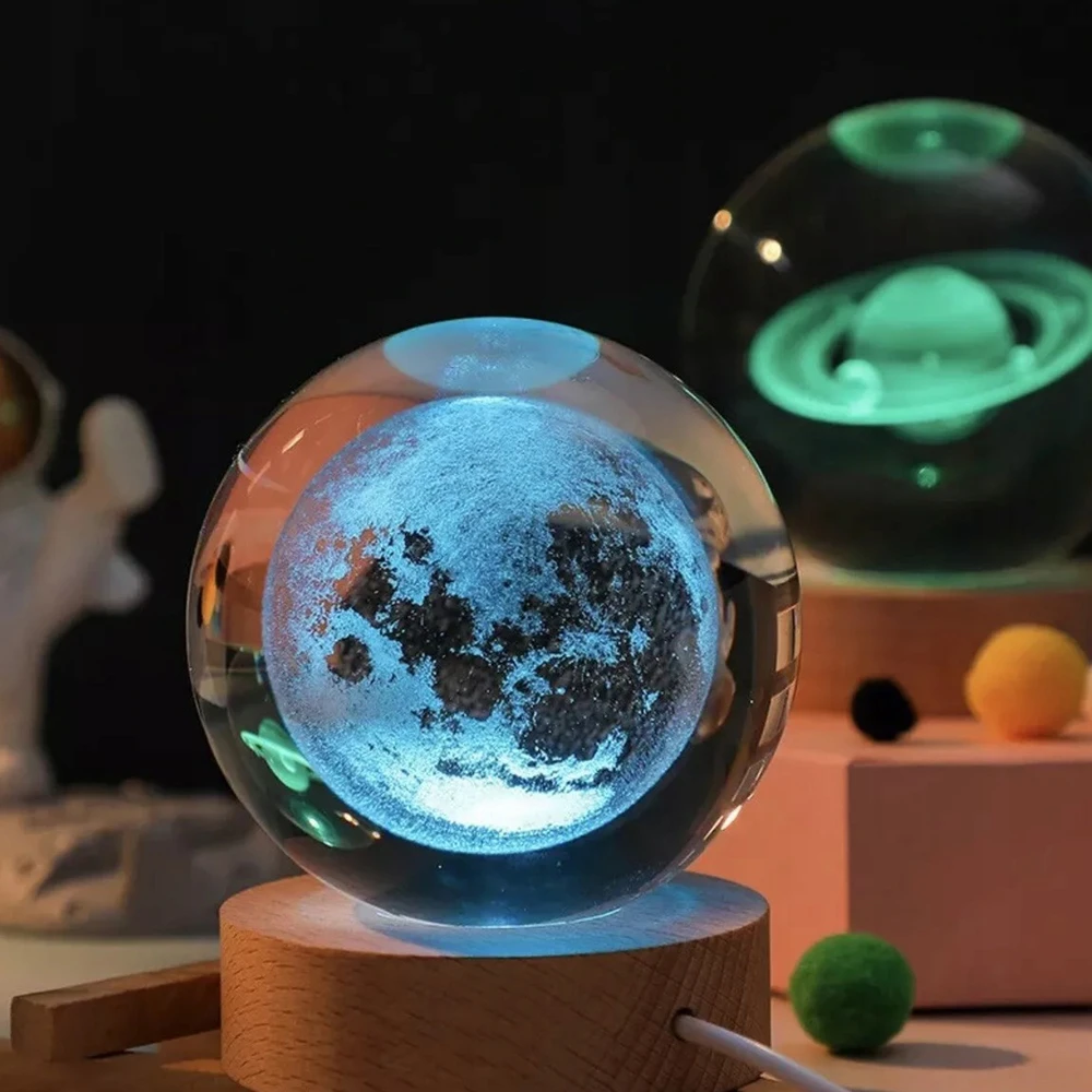 Bez Marki Lampka nocna LED szklana kula 3D Księżyc USB 6 cm
