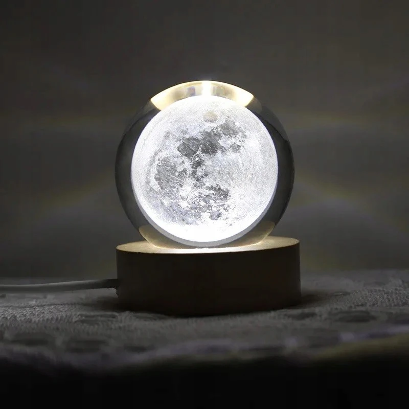 Deco Gifts LED Mėnulio stiklo rutulio naktinė lempa su mediniu pagrindu, USB