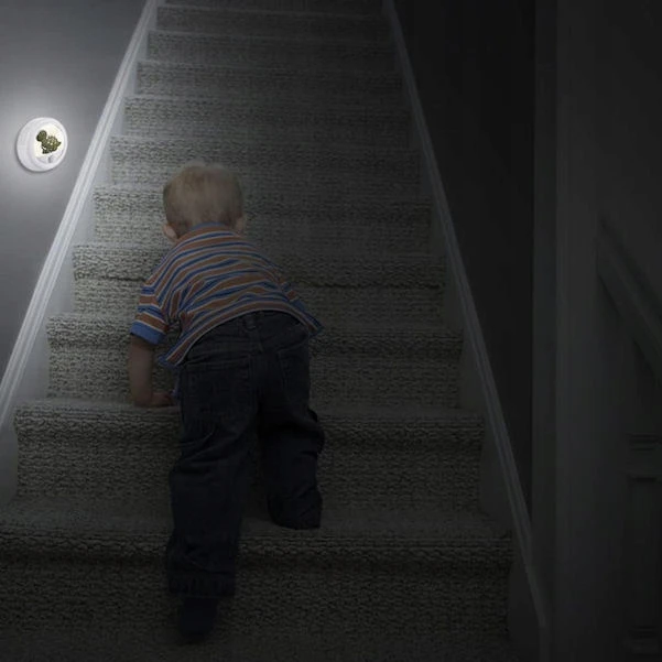Bez Marki Lampka nocna vaikams LED su judesio jutikliu dinozaur