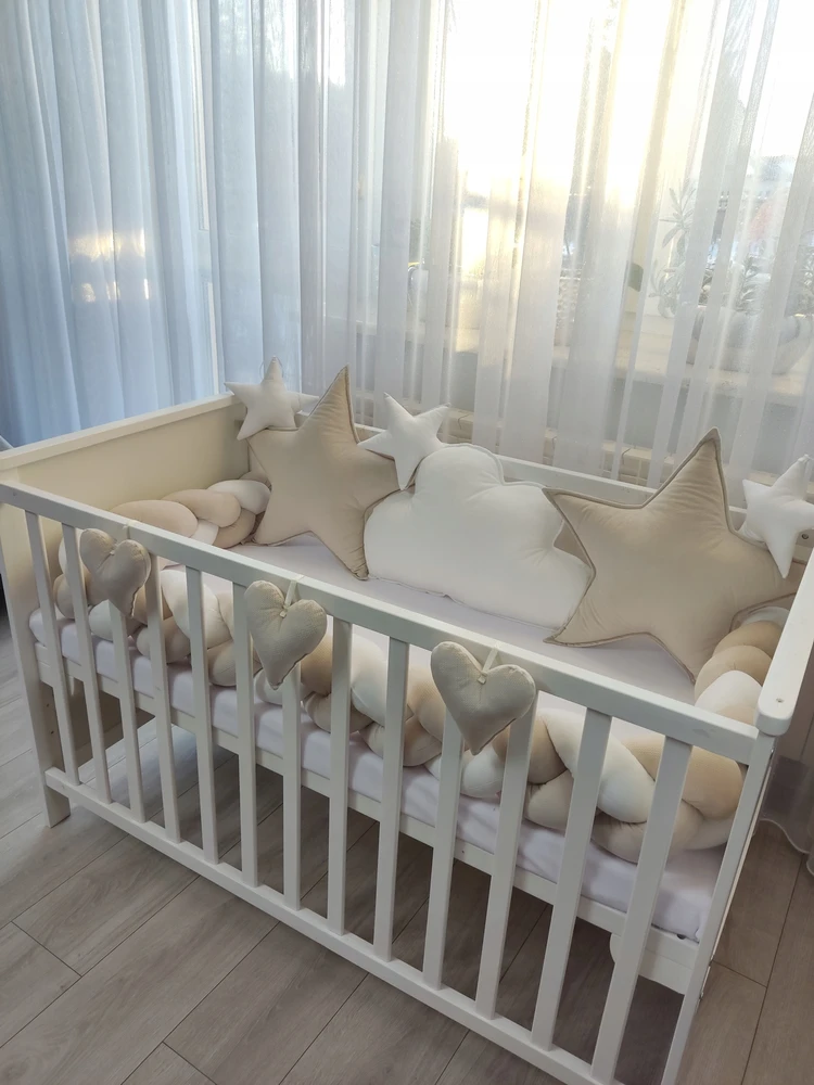 Bez Marki Lovos buferis 360cm - Pintas + 3 dekoratyvinės pagalvės