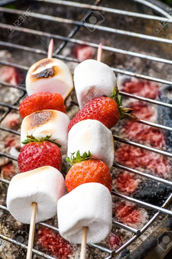 Bez Marki Marshmallow Bbq zefyrai ant grotelių laužui, dideli saldūs 3x300g vokiški