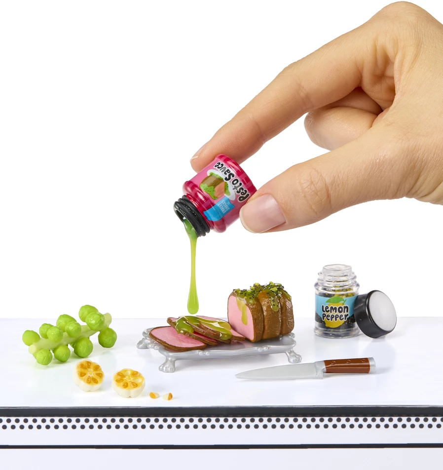 Bez Marki Mga's Mini Make It Mini Holiday Kalėdinė rutulio formos staigmena