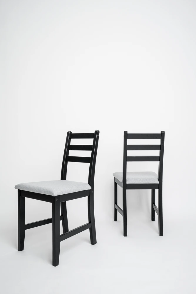Bez Marki Minkšta medinė kėdė svetainei, valgomajam, virtuvei, juoda, stabili