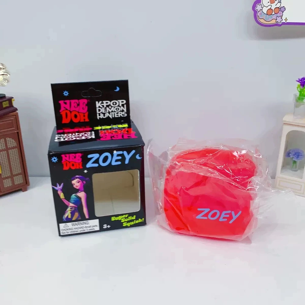 Bez Marki NAKLEJKA+MOTYW K POP Hunters HIT Nice Gniotek Antystresowy Kostka SQUISHY