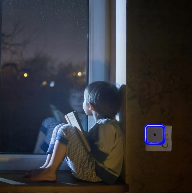 Bez Marki Naktinė lempa DO KONTAKTU LED CZUJNIK ZMIERZCHU DLA DZIECI mėlyna LAMPA