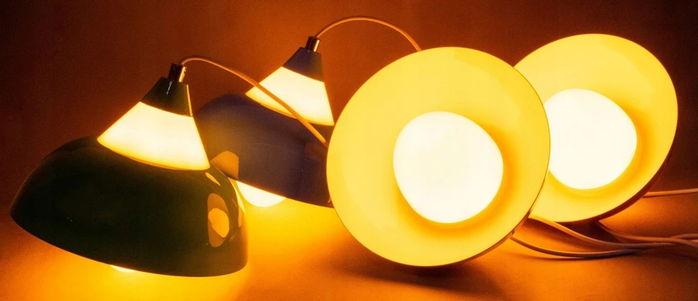 Pakabinamas šviestuvas Bez Marki NOWOCZESNA LAMPA LED WISZĄCA SUFITOWA ŻYRANDOL NA PILOTA 3 BARWY ŚWIATŁA