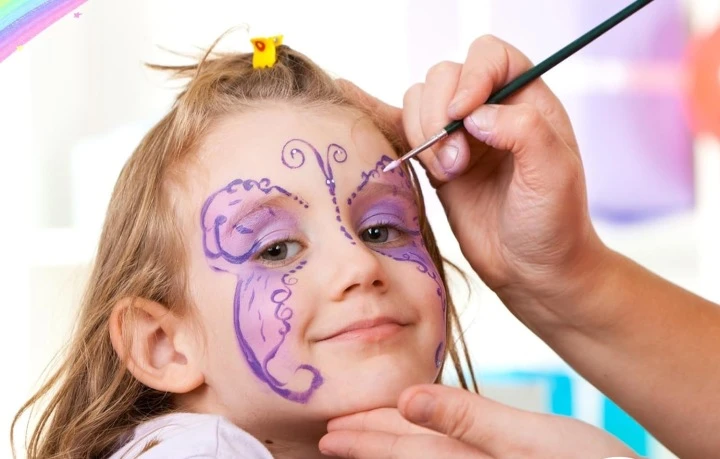 Bez Marki Nuplaunami veido dažai ir tatuiruotės vaikams, trafaretų rinkinys, 45 vnt.