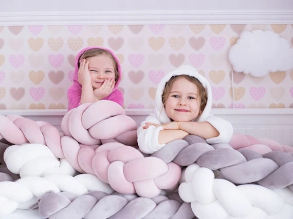 Bez Marki Ochraniacz Warkocz do łóżeczka Soft 200 cm MIX rožinė/balta/beż